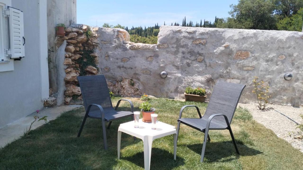 Yírion Vikou Houseヴィラ エクステリア 写真