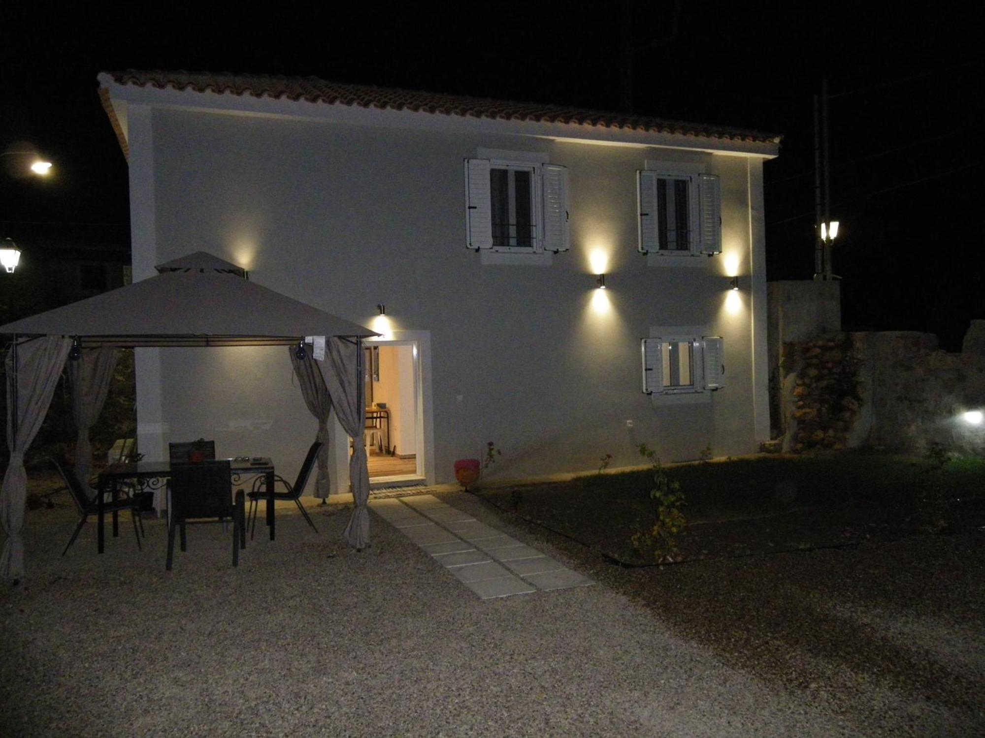 Yírion Vikou Houseヴィラ エクステリア 写真